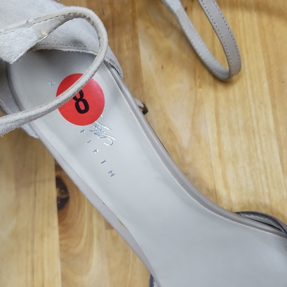 Suede pointed toe ankle strap 8 - Picture 4 of 14